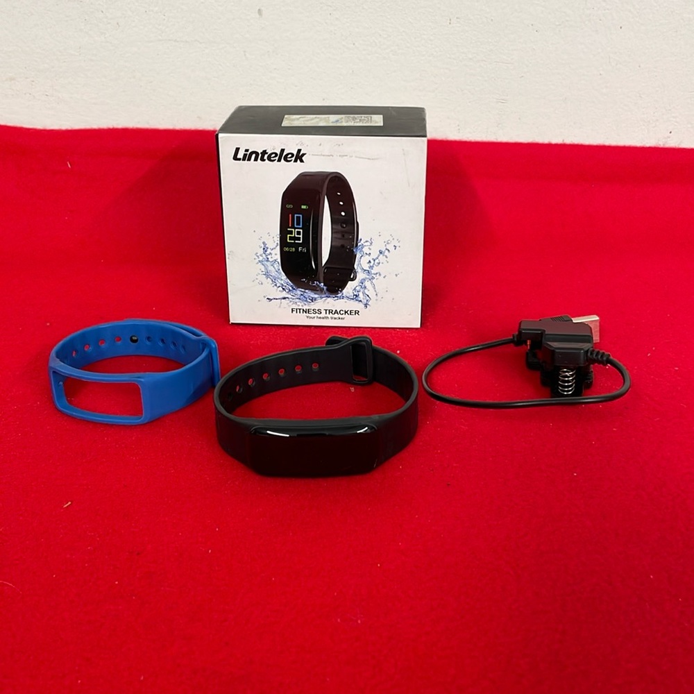 Lintelek Fitness Tracker Heart Rate Monitor, Activity Tracker, Pedometer Watch